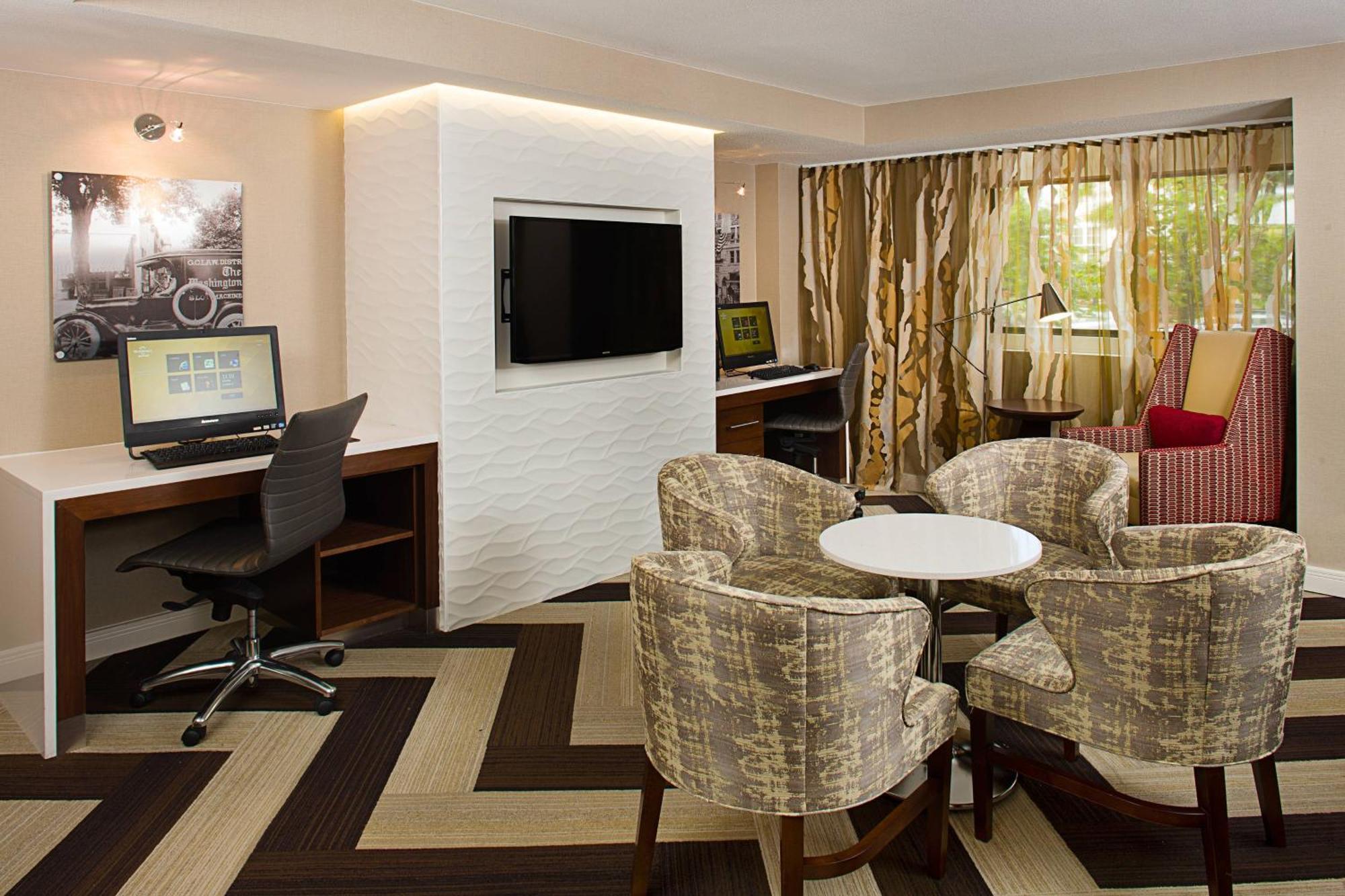 Residence Inn By Marriott Washington - Dc/Foggy Bottom Exterior photo